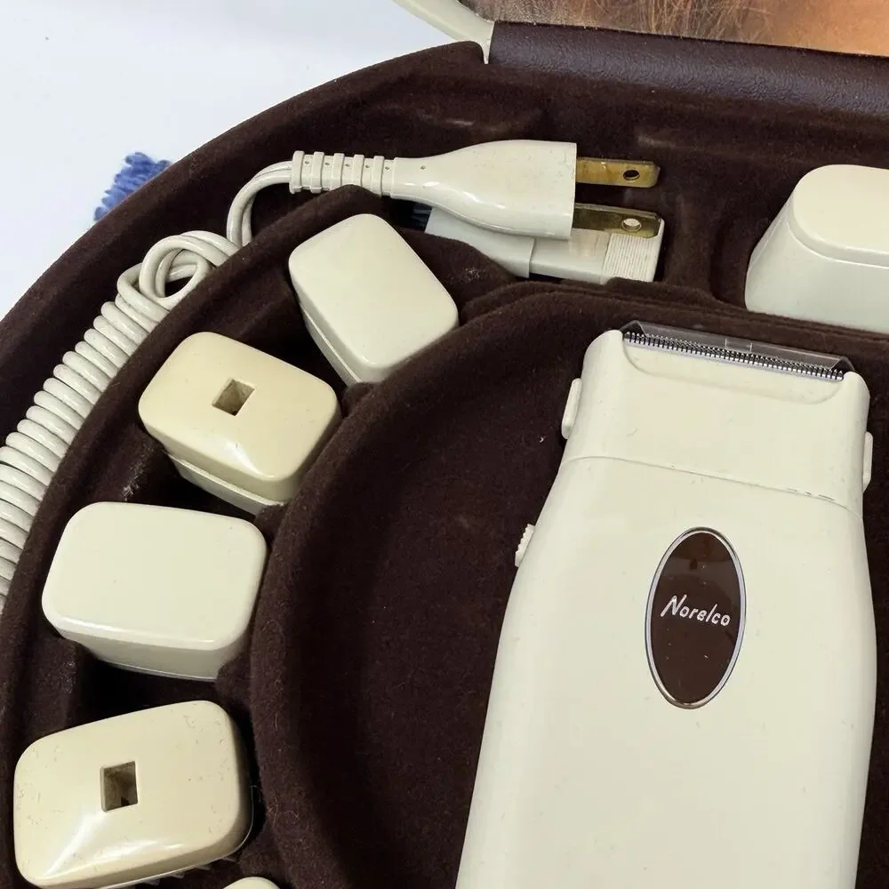 Lady Norelco Home Beauty Salon Shaver/Manicure/Massage/Trim Set Case Tested VTG